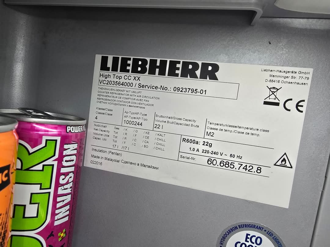 Red Bull chladnicka - 9