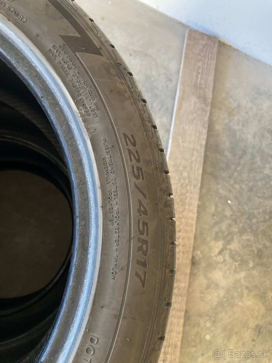 Letné pneu Laufenn S Fit EQ - 9