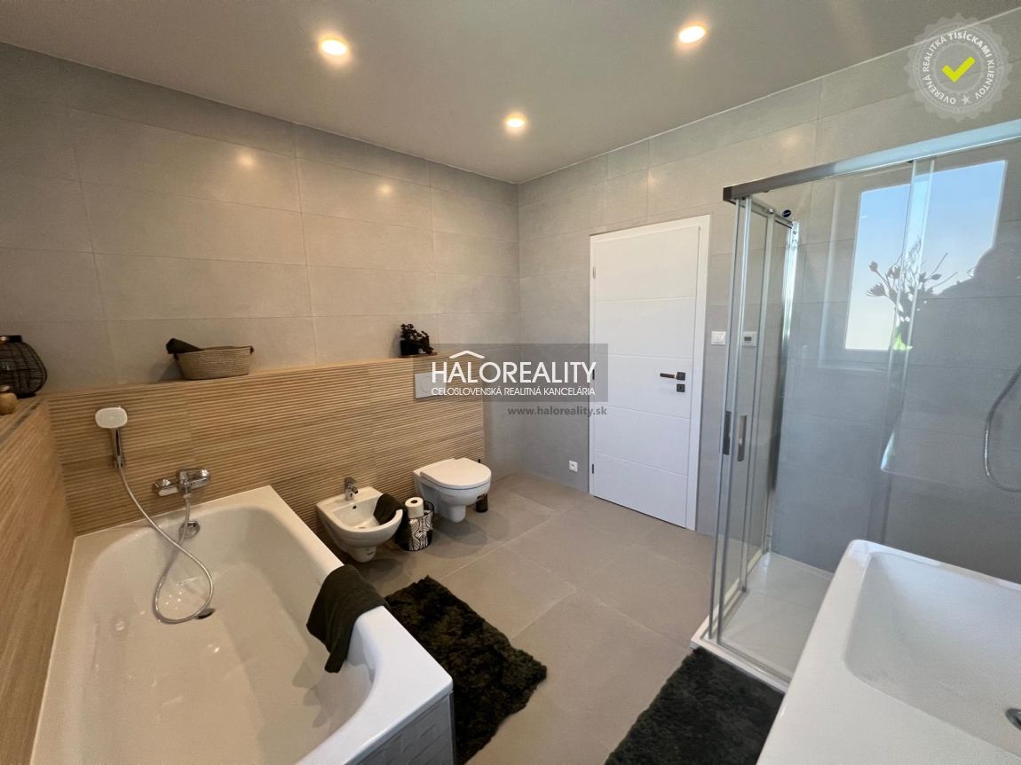 HALO reality - Predaj, rodinný dom Slaská, luxusný so zariad - 9