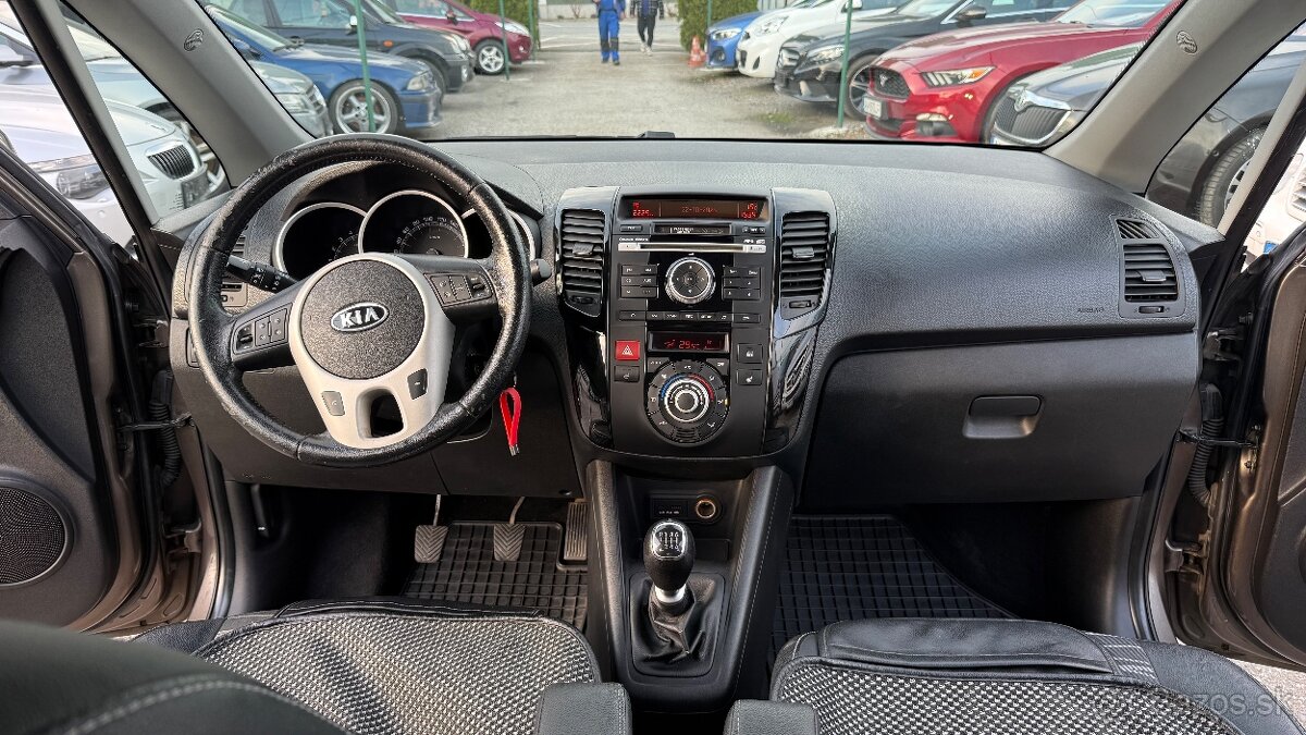Kia Venga 1.6 CRDi VGT TX - 9