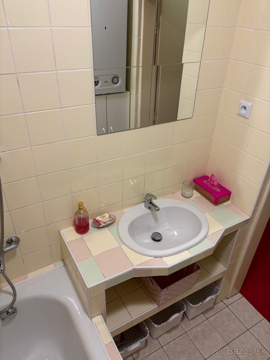 2 izb. historický byt Medená 10 Bratislava - 9