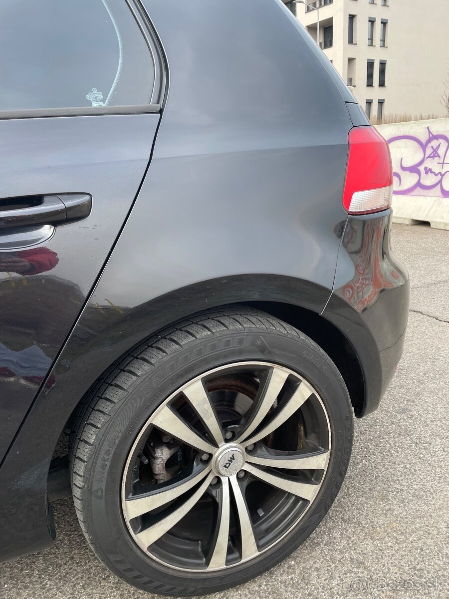 Volkswagen Golf 6, 2.0 TDi - 9