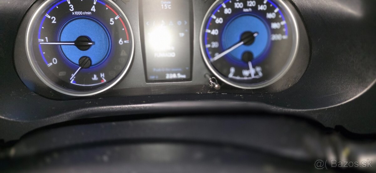 Toyota Hilux 2019 - 9