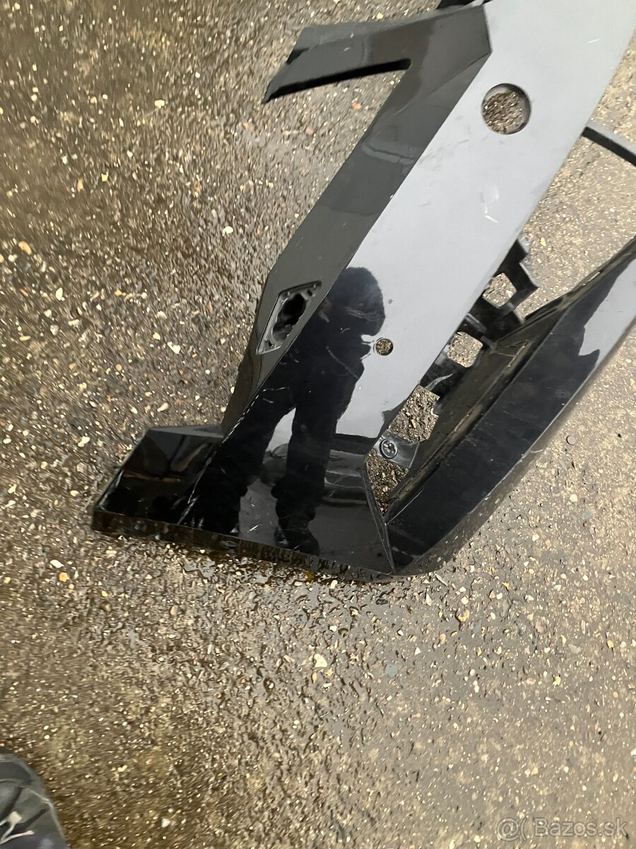 predni naraznik skoda superb 3 III 3v0 6xpdc cerny - 9