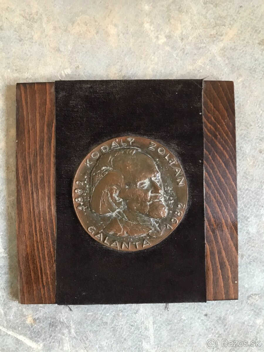 staré obrazy a rámy - 9