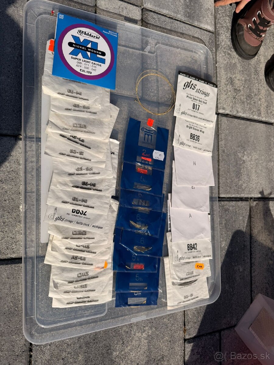 Predam rozne doplnky pre hudone nastroje - 9