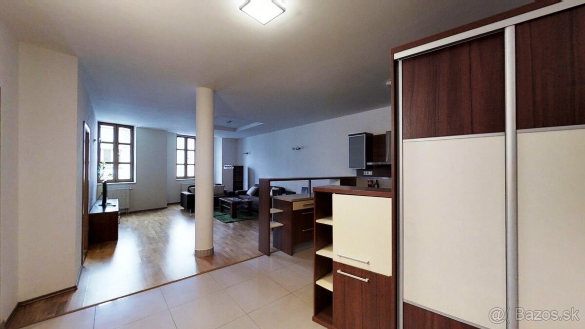 2i. byt 85m, Zámocká ul., pod Hradom, centrum, 2/4p., výťah - 9