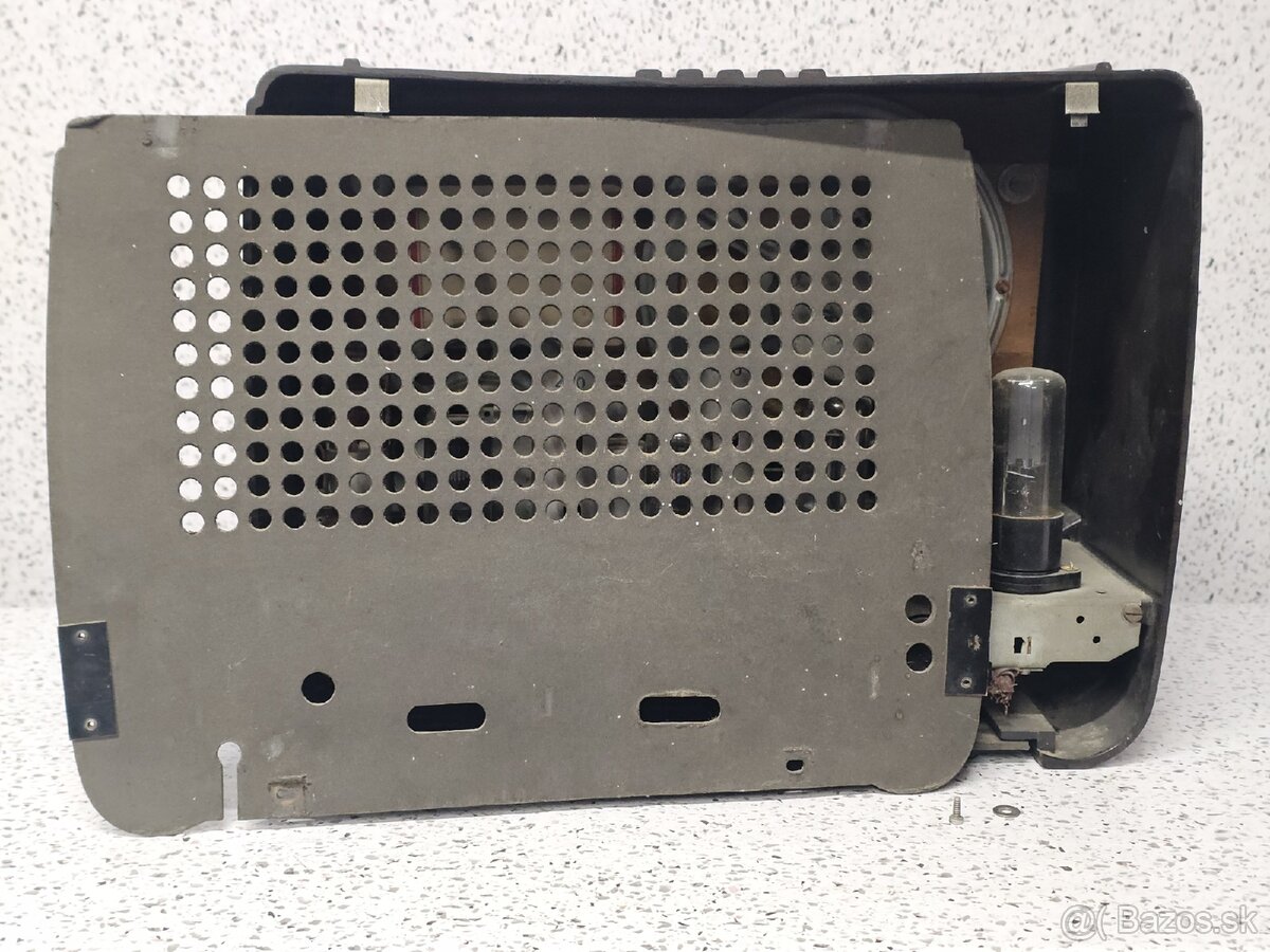 "Accord" 》Tesla 401U 》Starožitné elektronkové radio 》bakel - 9