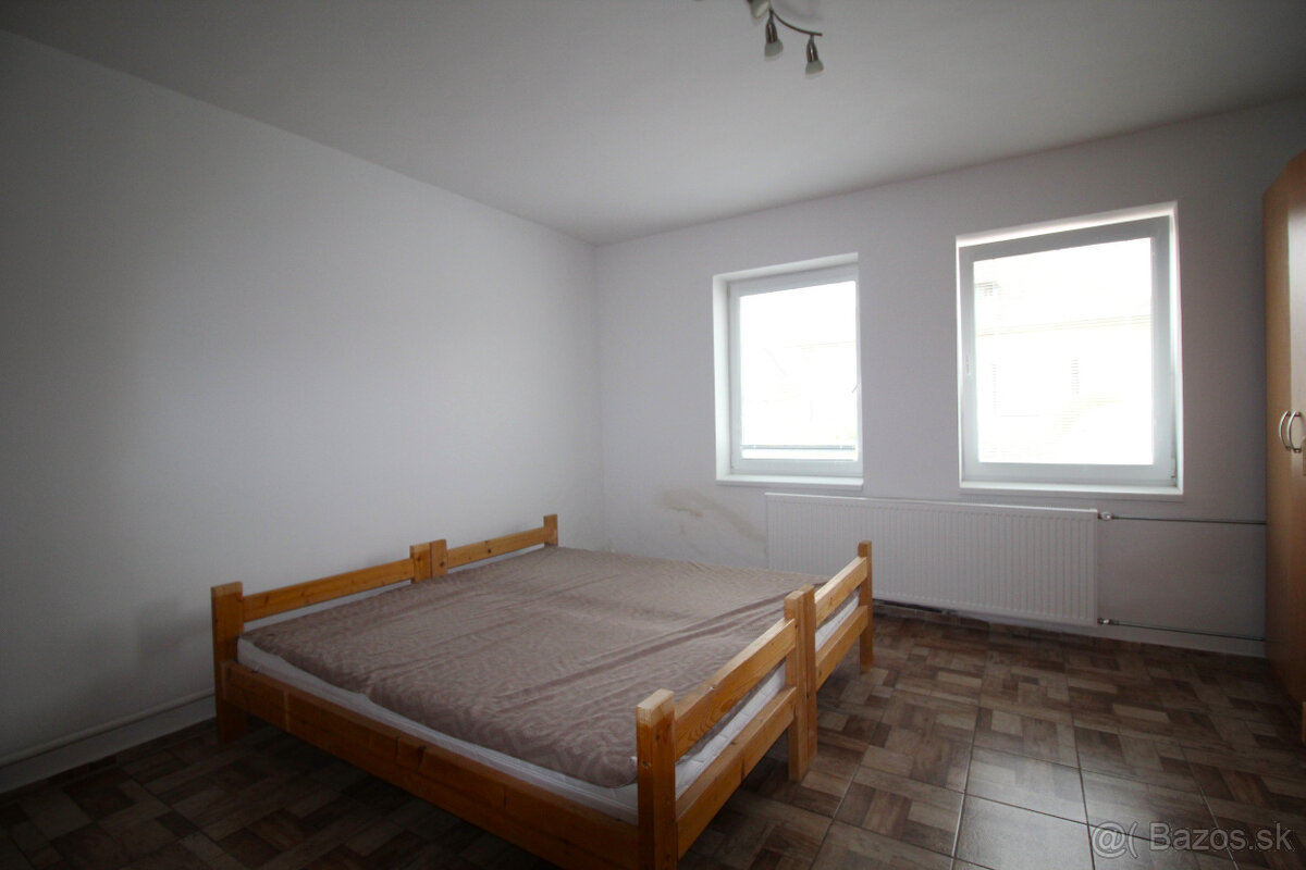 EXKLUZÍVNE Predaj rodinný dom Trstice - 9