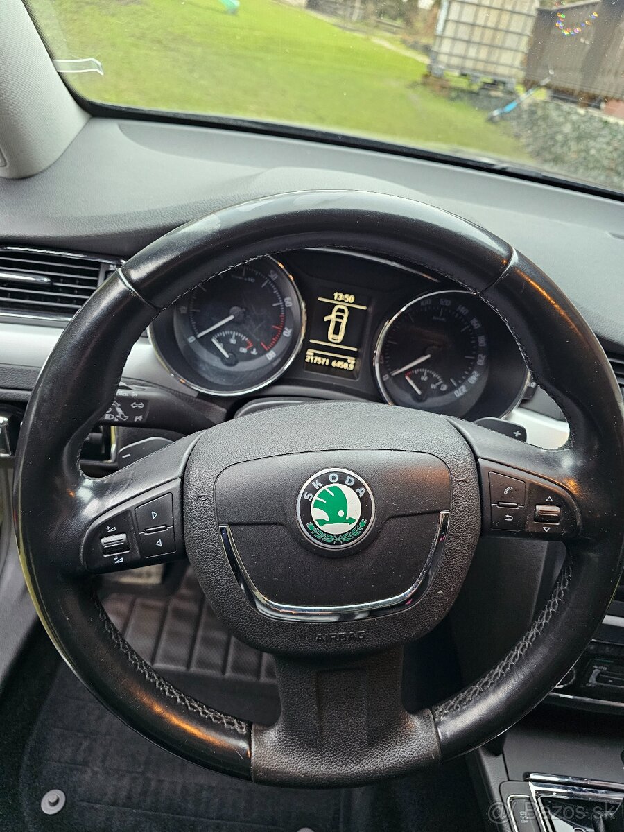 Škoda Superb 3.6 V6 - 9