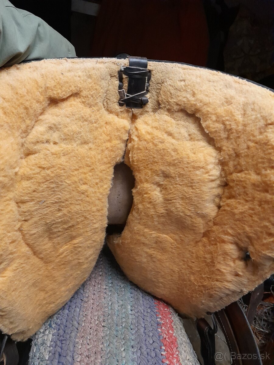 Westernove sedlo znacka western import - 9