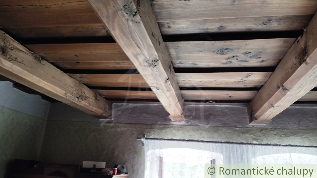 Pozemok s pôvodným domom - 9