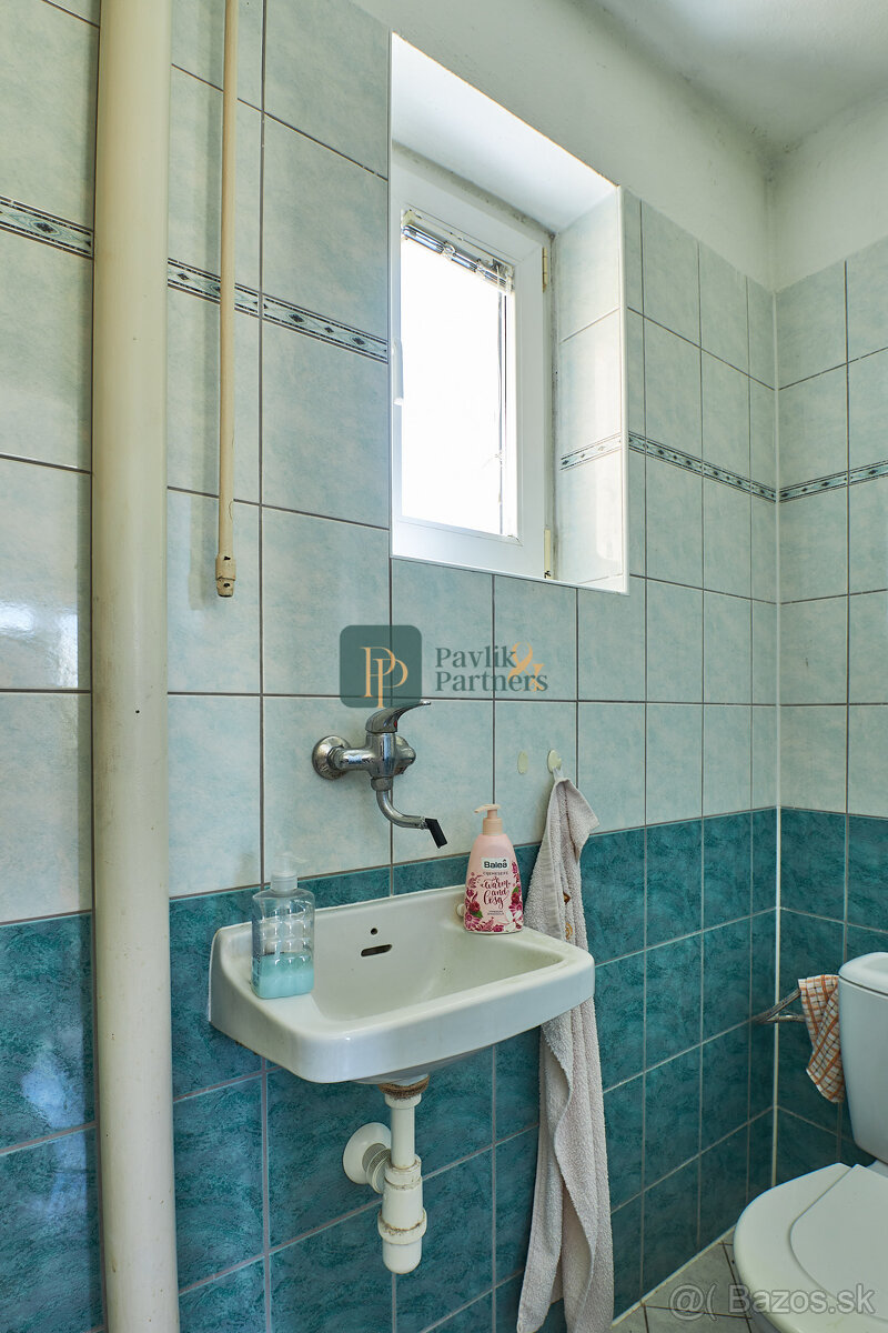 Predaj 4 izbový rodinný dom, garáž, 7,3á pozemok, Zobor - 9