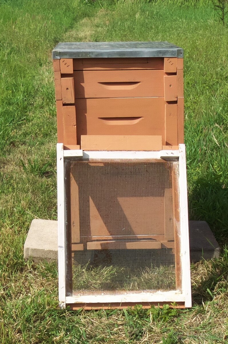 Včelie úle B10, E10 - 9