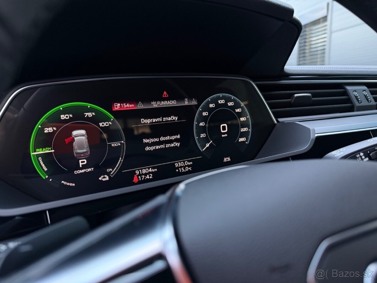 Audi E-tron 50 Quattro VzduchKožaŤažné - 9