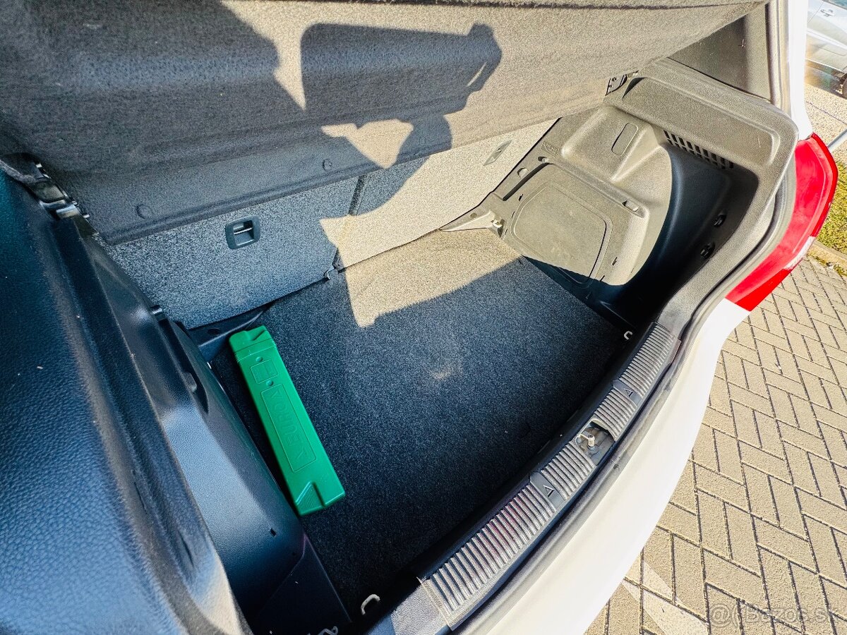 Škoda fabia 1.2 benzín Monte Carlo - 9