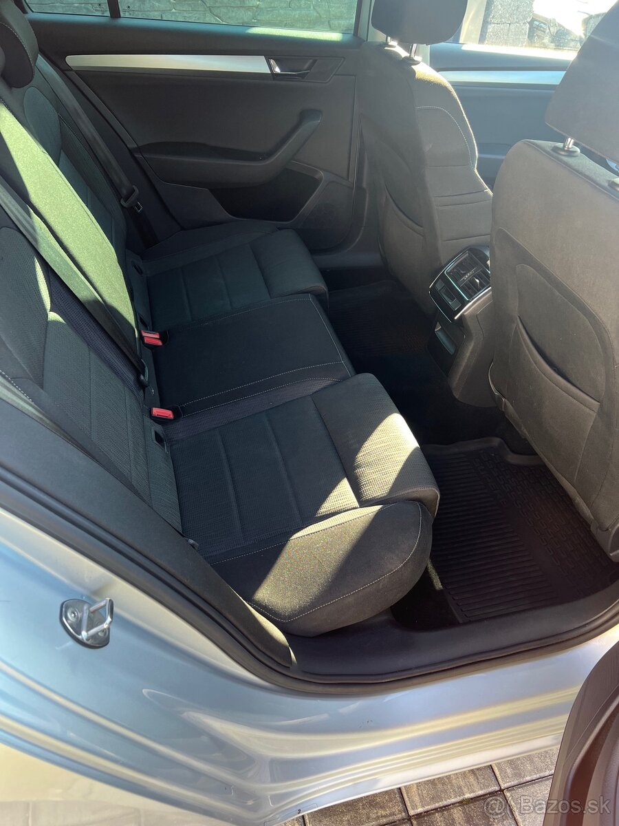 Škoda Superb 3 kombi 2.0 TDi DSG 110kw Ambiente - 9