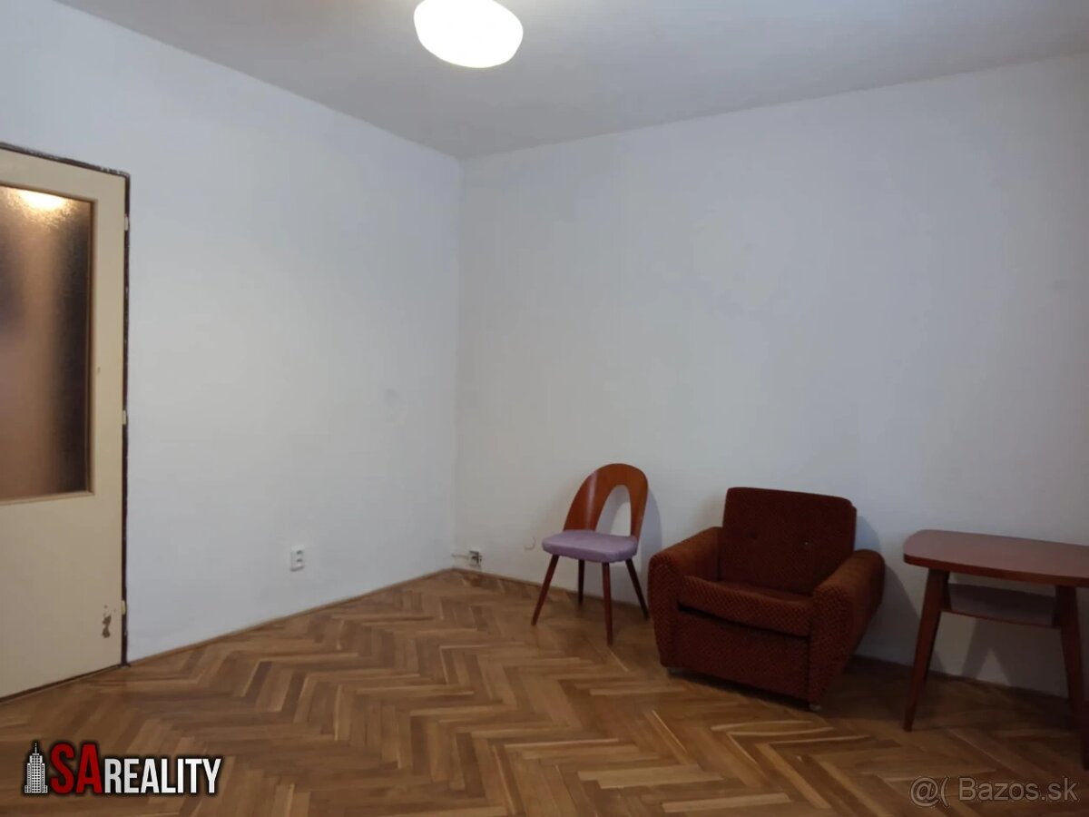 2 izbový byt v meste Tlmače-Lipník, Levice - 9