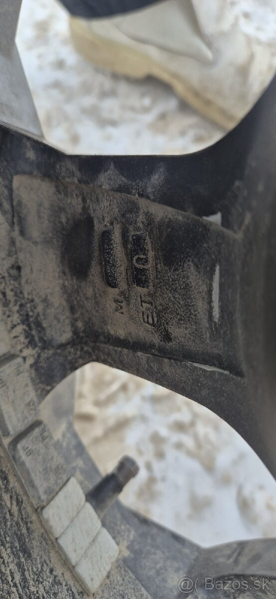 Pneu Ford Ranger T6 - 9