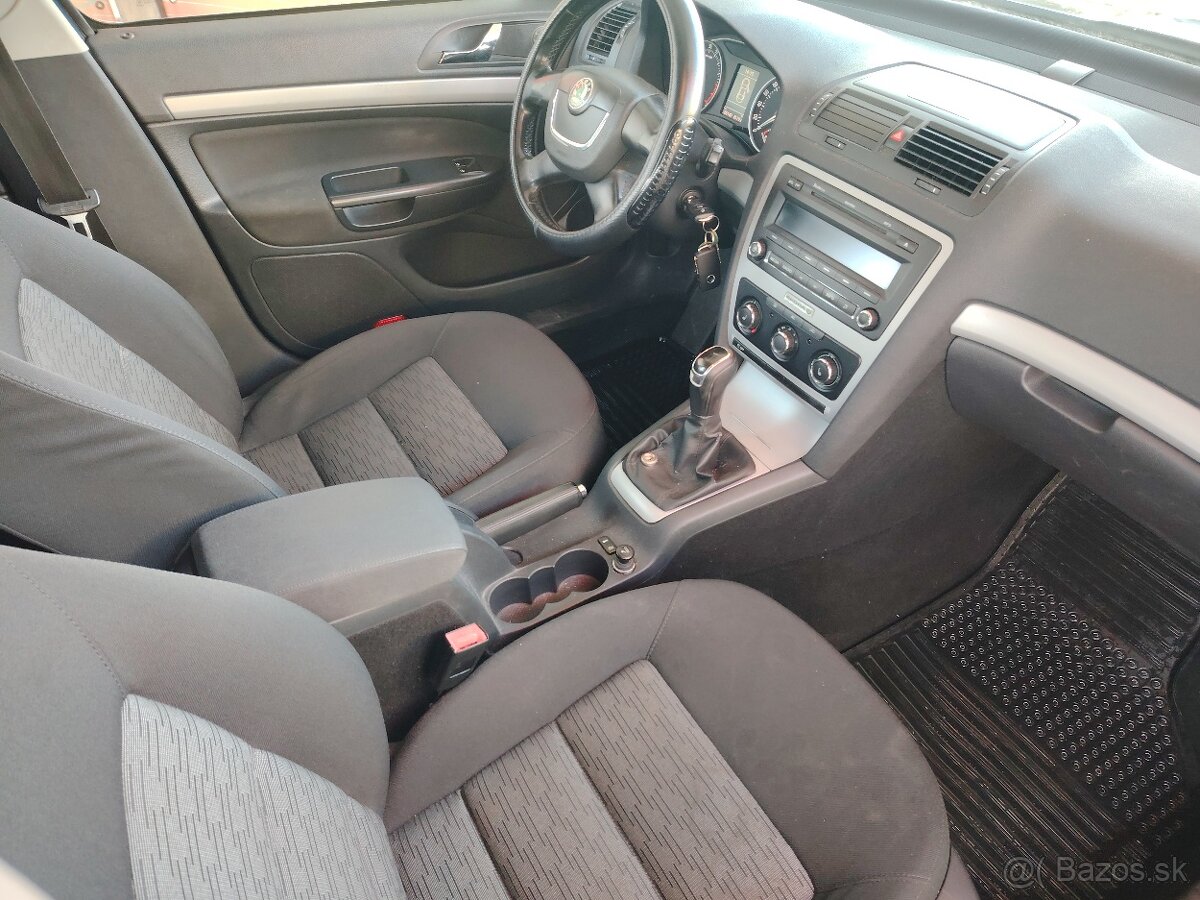 Škoda Octavia - 9