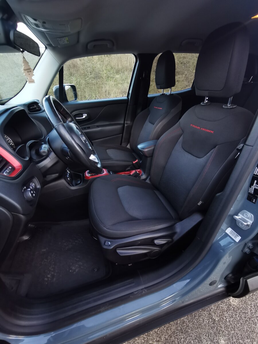 JEEP RENEGADE TRAILHAWK - 9