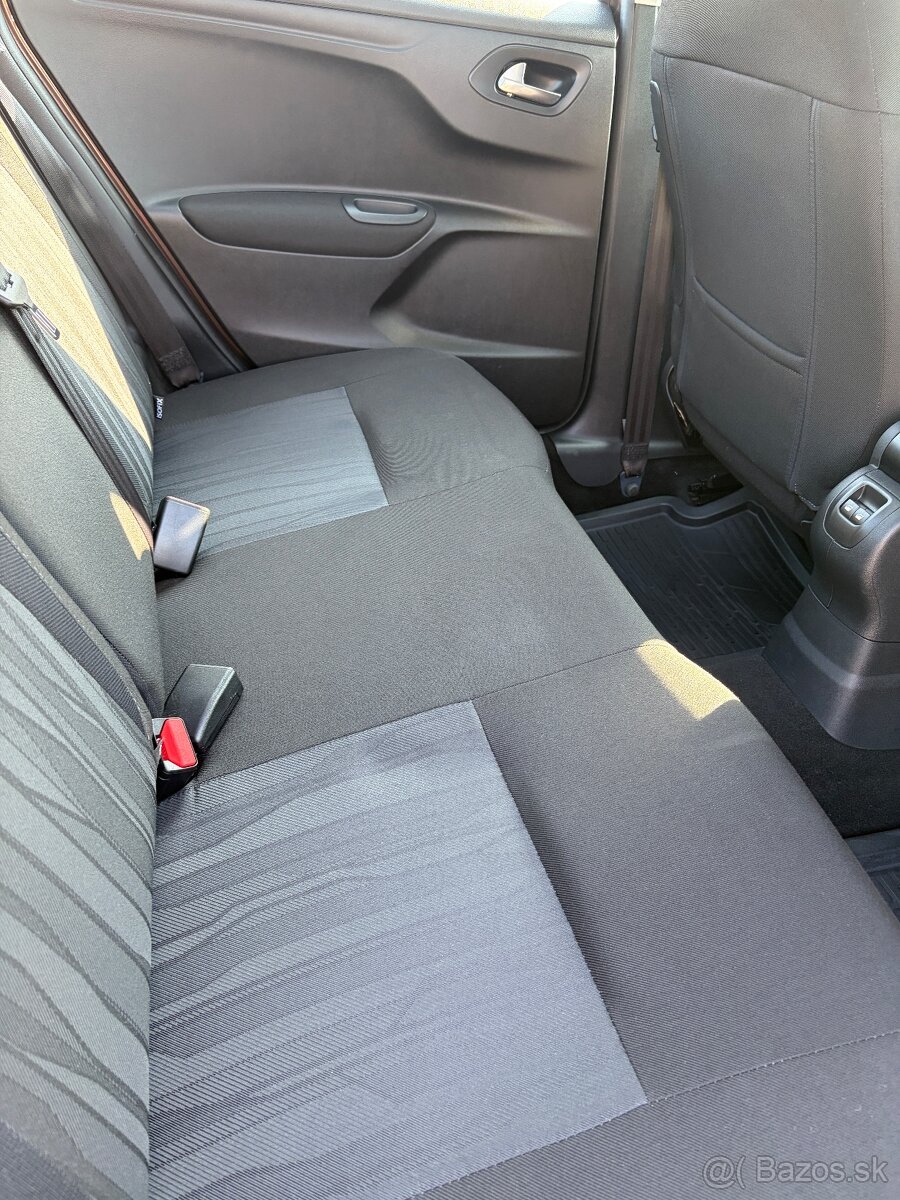 Peugeot 301 1.6 85kw Style - 9