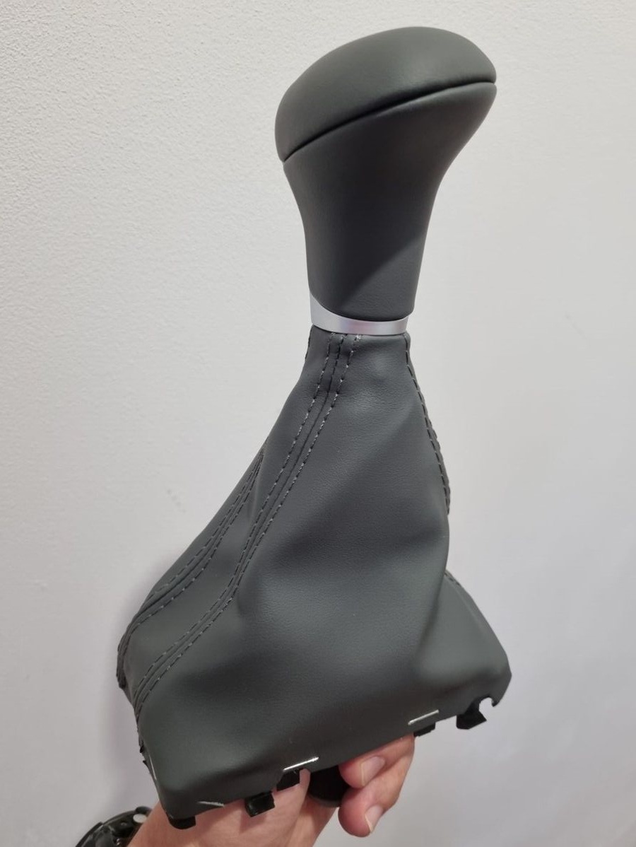 KOZENA RADIACA PAKA AUDI VOLIC AUTOMATU - 9