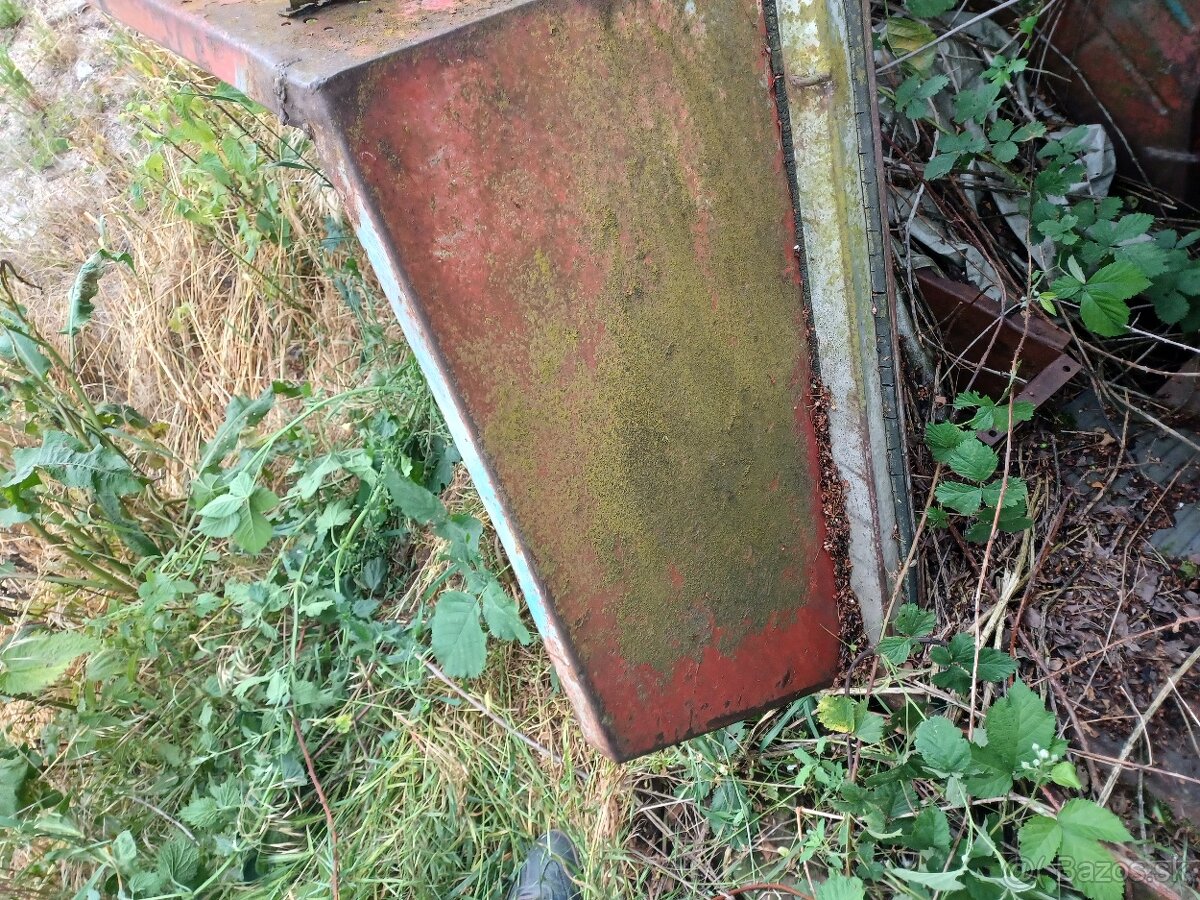 Predám rám kabíny Zetor crystal - 9