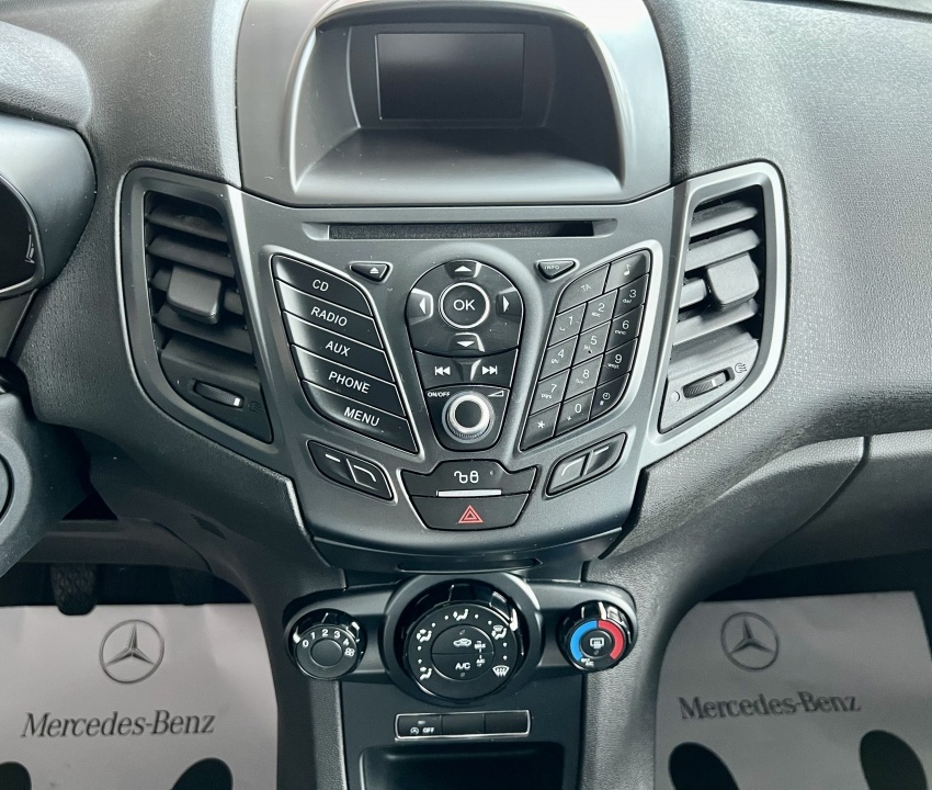 Ford Fiesta 1.0 EcoBoost Ti-VCT Trend SK ŠPZ - 9