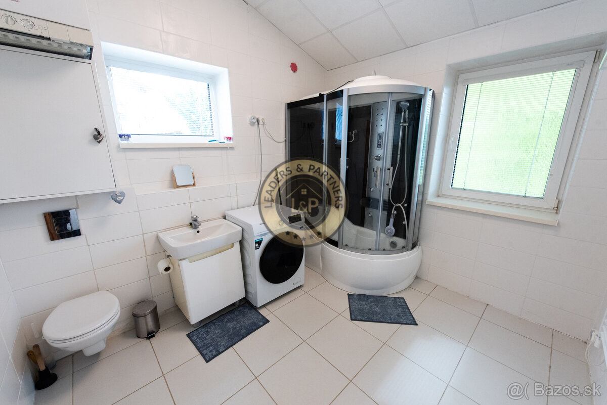 Exkluzívne na predaj rodinný dom v Trnave na Peknom Poli - 9