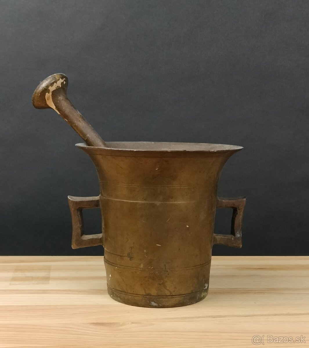 Mix starožitností a dizajnových doplnkov - 9