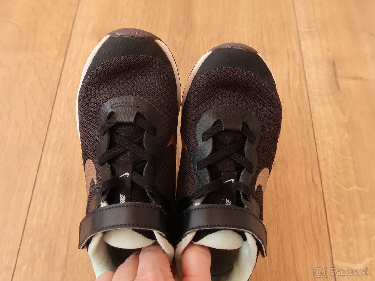 Tenisky NIKE č. 32 (20,5 cm) - 9