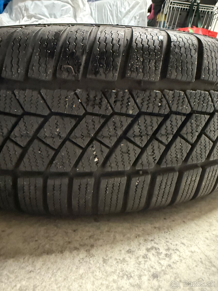 205/60 r 16 s plechovými diskami 5x114,3 et 50 - 9