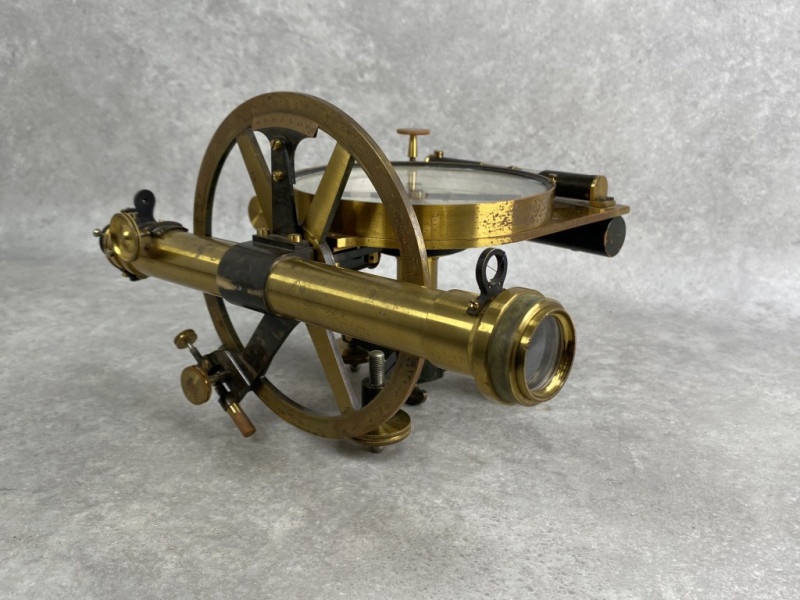 Starožitný nivelačný prístroj s kompasom 1911 Kapp and sohne - 9