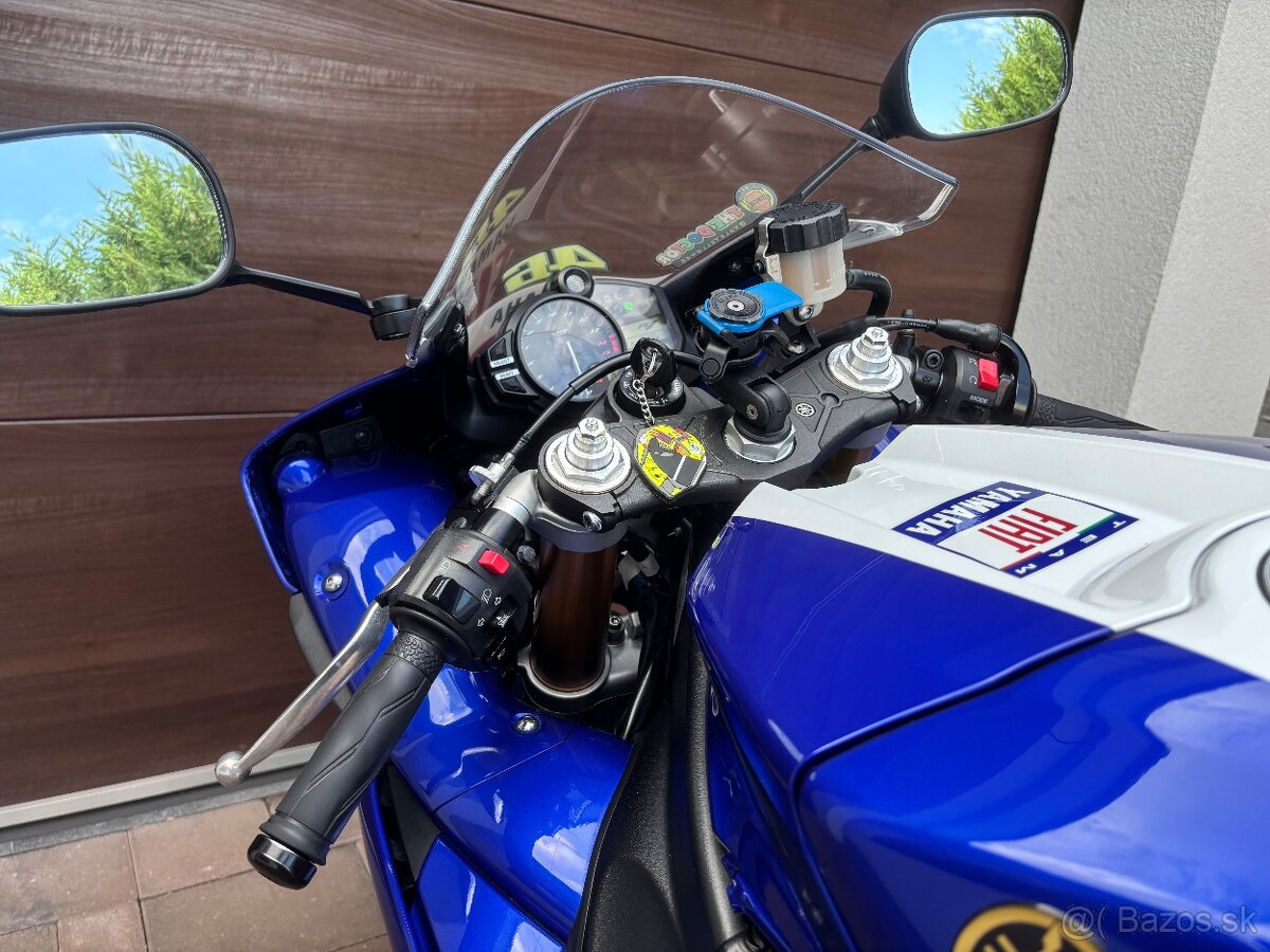 Yamaha YZF-R1 - 9