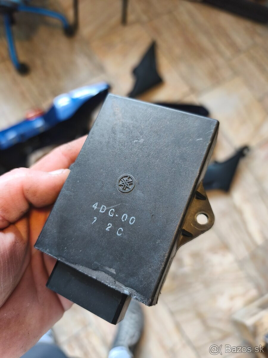 Yamaha xj600 Diversion diely - 9