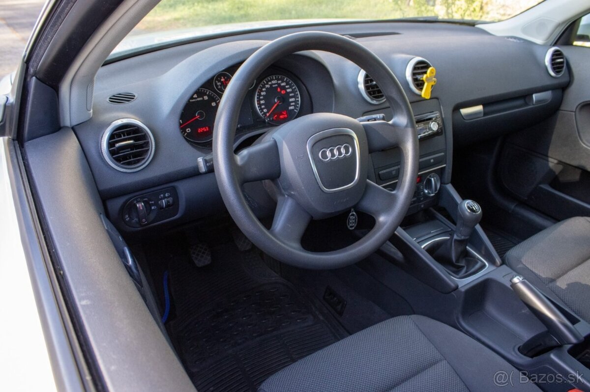 Audi A3 Sportback 1.6 Attraction, 75kW, M5, 5d. - 9
