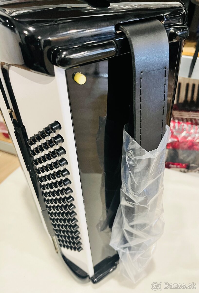 Predám akordeón Hohner Verdi II N- 96 Basový - 9