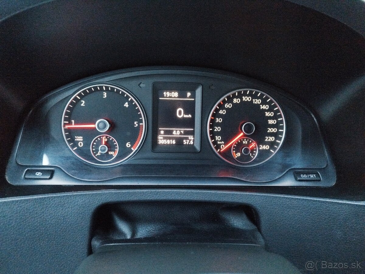 VW Volkswagen Caravelle 2.0TDI AUTOMAT DSG 8-miest 103 kW - 9