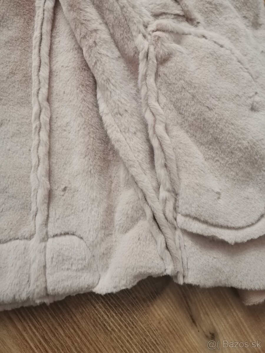 Bunda s kapucňou - 9