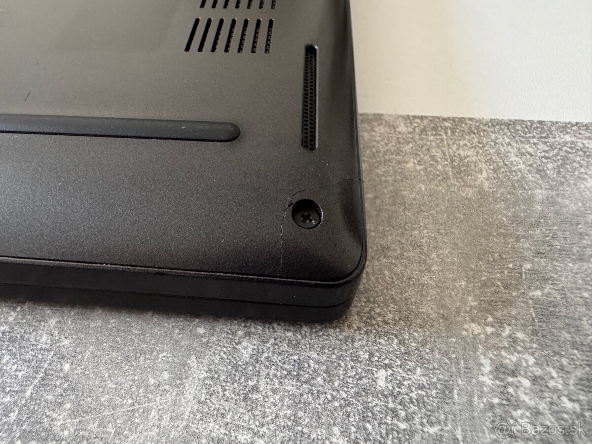 Dotykový Dell Latitude 5300 2v1 – i5/16GB/256SSD - 9