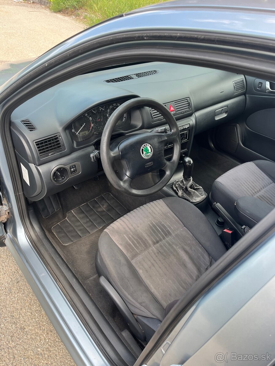 Škoda octavia 1.6 mpi - 9