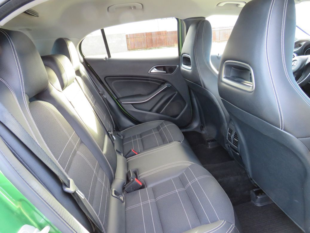 MERCEDES-BENZ GLA 200 d E6 Automat 136 PS - 9