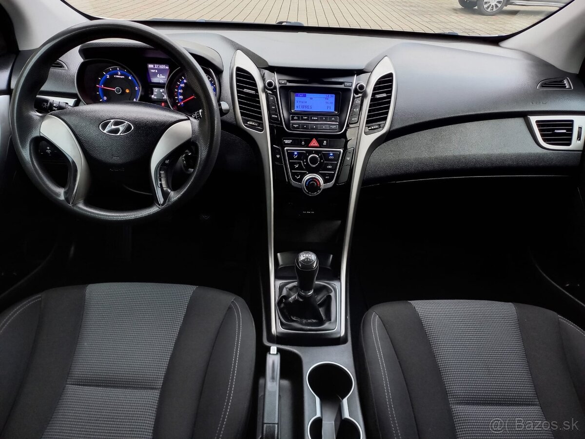 Hyundai i30 1.4 CRDi,66Kw(90Ps)Champion - 9