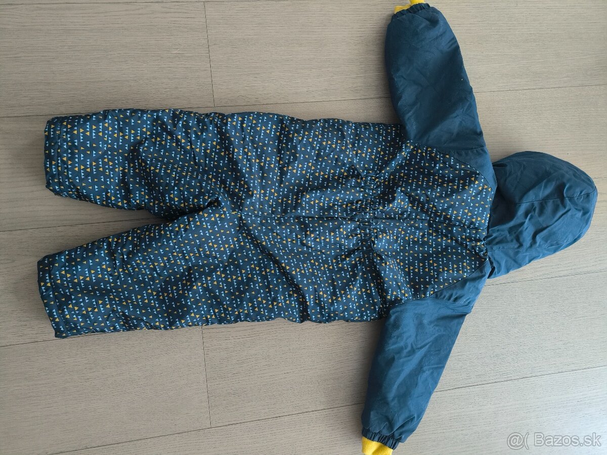 Zimné bundy a kombinézy 92 - 9