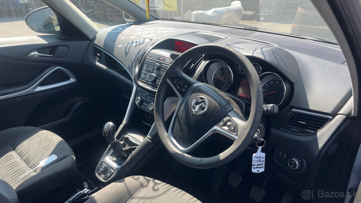 353.Opel Zafira C 1.6Cdti B16DTH/F40 - 9