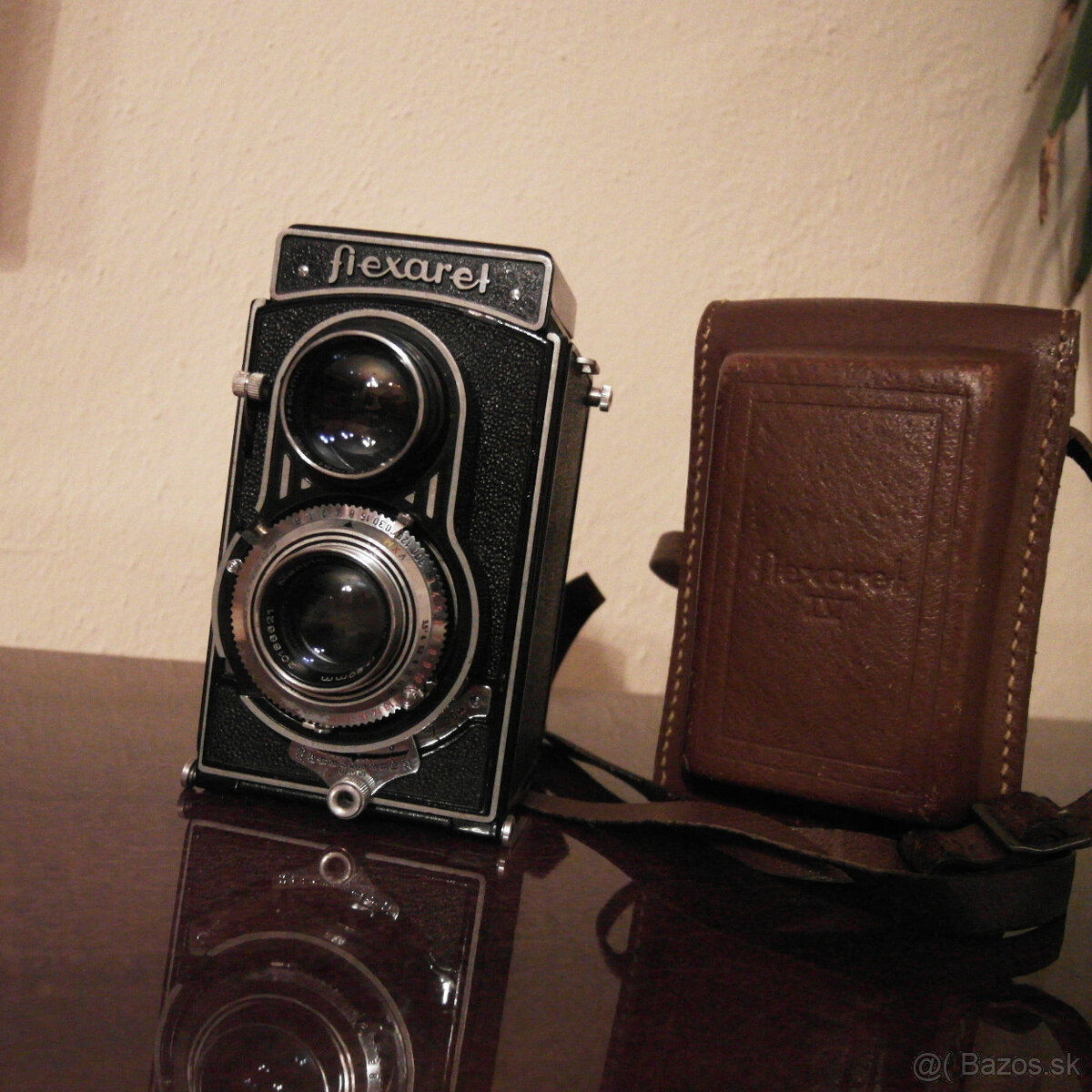 Starý fotoaparát Flexaret IV - 9