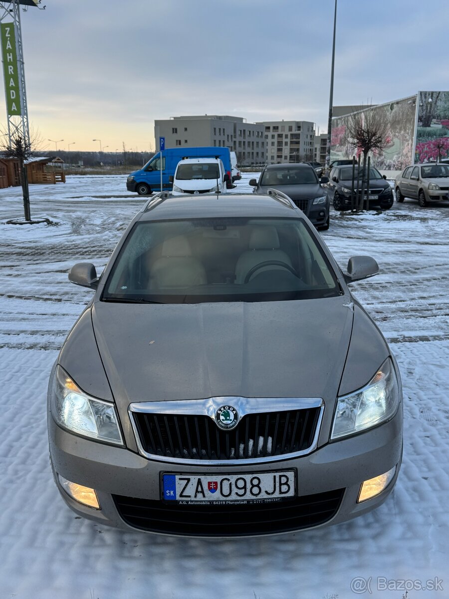 Škoda Octavia Combi 2.0 TDi, 103kW, 2011 - 9