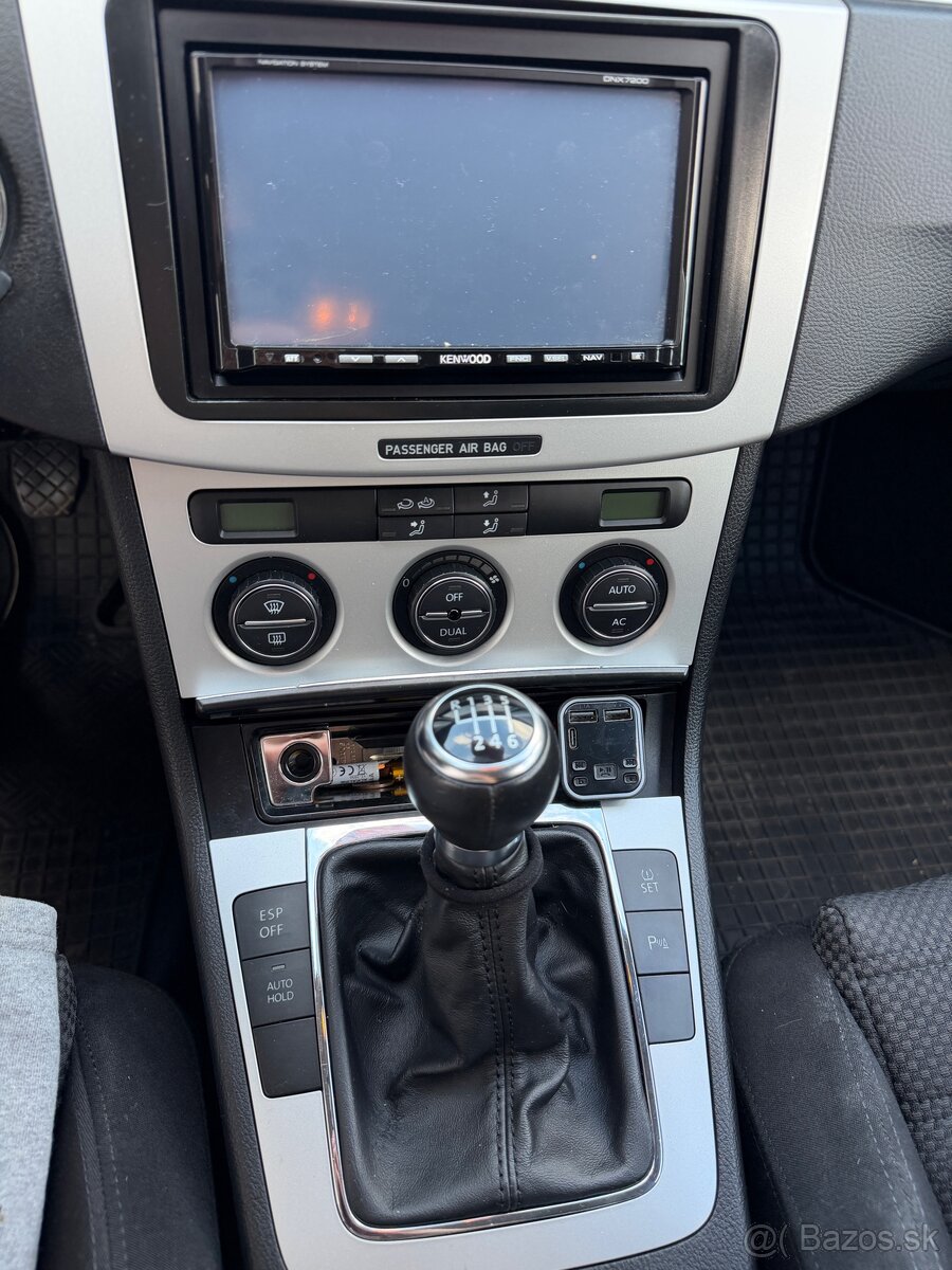 Volkswagen Passat B6 - 9