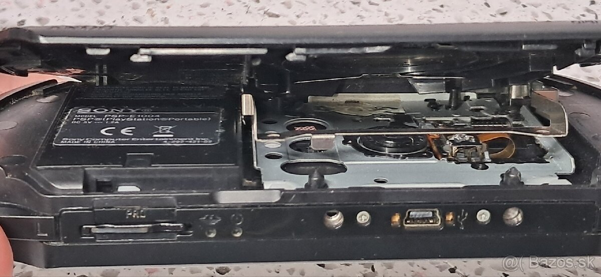 ☆ PSP + ADAPTER + 2GB CARD / PSP-E1004 PLAYSTATION PORTABLE - 9